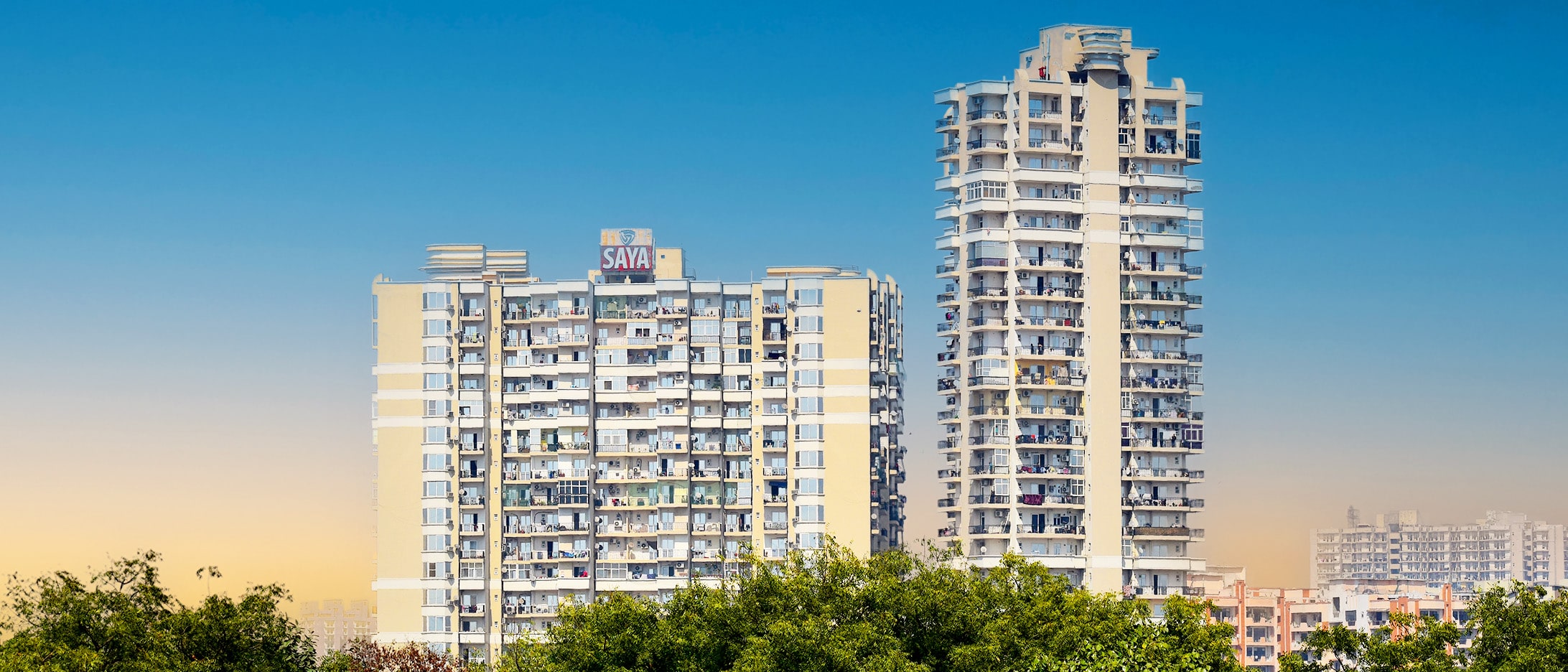 luxury apartments in noida